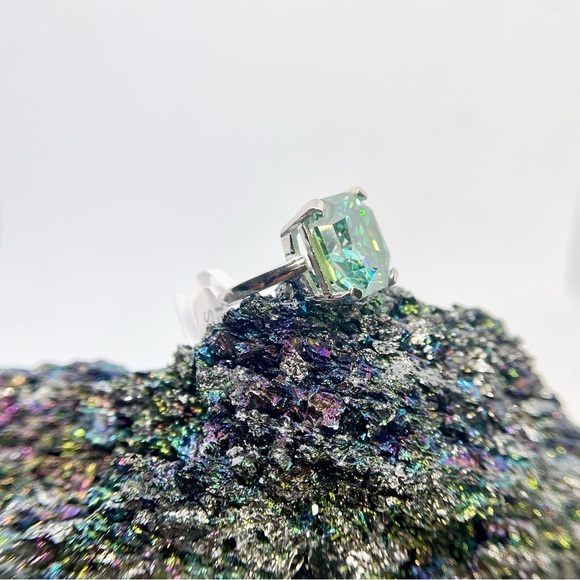 15 Carat Radiant Cut Moissanite Ring Vivid Blue Green Cocktail Statement Ring - Picture 12 of 15